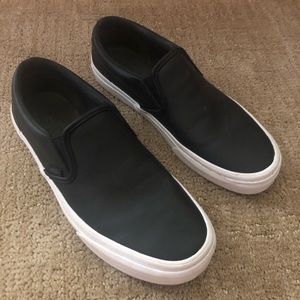 Women’s Black Leather Vans